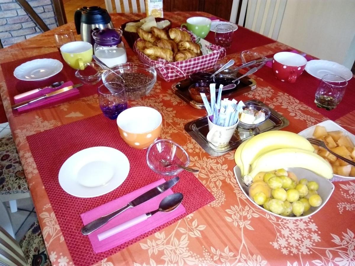 Bed and Breakfast Le Cedre Bleu Dainville Exterior foto