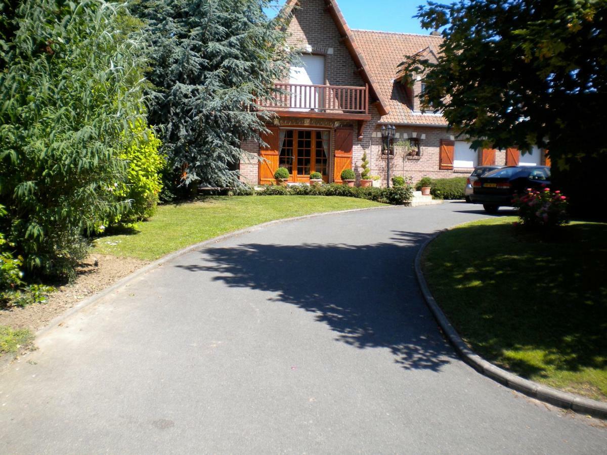 Bed and Breakfast Le Cedre Bleu Dainville Exterior foto